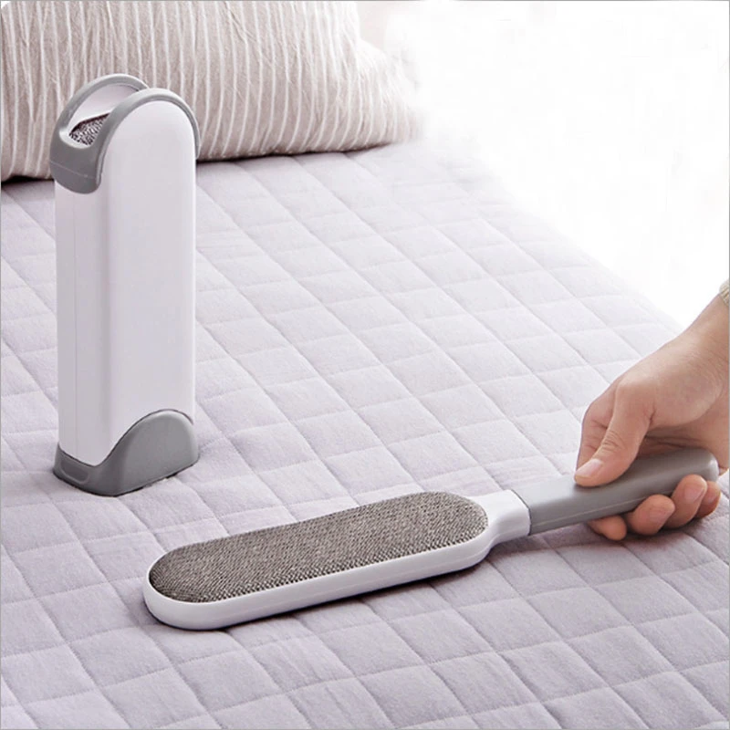 Sticky Portable Reusable Strong Clothing Sticky Double-sided Dusting Brush Hair Remover Clothes Brush Electrostatic Brush
Sticky Portable Reusable Strong Clothing Sticky Double-sided Dusting Brush Hair Remover Clothes Brush Electrostatic Brush