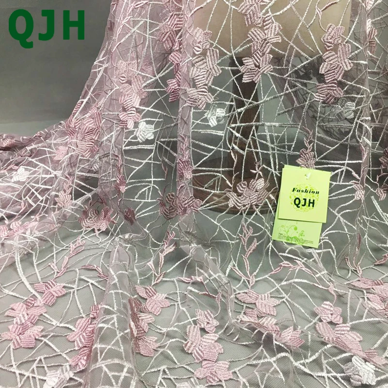 1 yard DIY exquisite lace embroidery cloth Free Shipping Retro Women Exclusive Apparel Lace Fabric wedding dress Decoration
1 yard DIY exquisite lace embroidery cloth Free Shipping Retro Women Exclusive Apparel Lace Fabric wedding dress Decoration