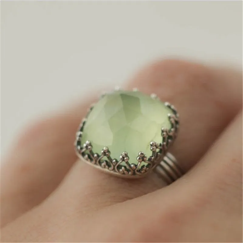 Olaru Vintage Square Stone Engagement Ring For Woman New 2019 Girls Crystal Rhinestone Wedding Ring Brincos Jewelry Female Gift
Olaru Vintage Square Stone Engagement Ring For Woman New 2019 Girls Crystal Rhinestone Wedding Ring Brincos Jewelry Female Gift