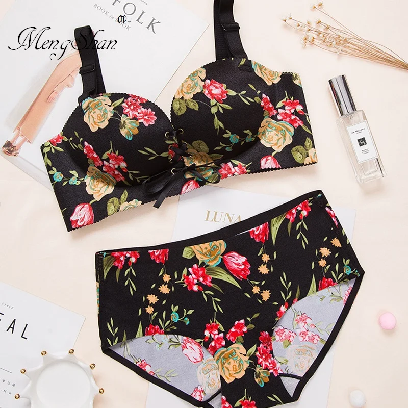 MengShan Underwear suit with tie and rope One-piece pull-B gathering Comfortable Ring-Free Adjusted Women's Bra Suit 85B 85C
MengShan Underwear suit with tie and rope One-piece pull-B gathering Comfortable Ring-Free Adjusted Women's Bra Suit 85B 85C