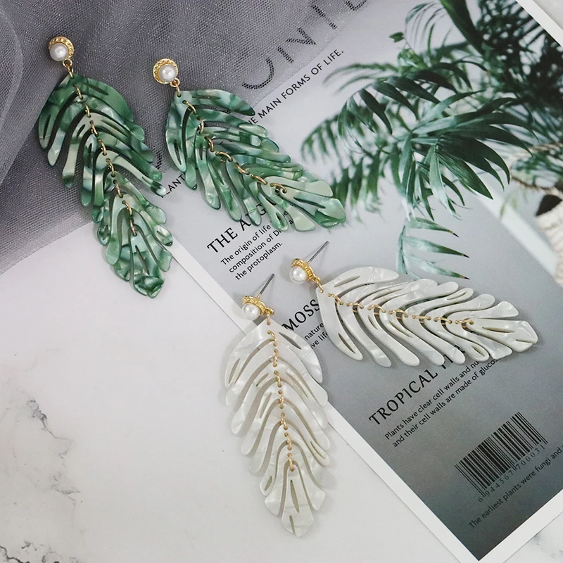 2019 New Arrival Women's Acrylic Leaf Earrings Simple Resin Fish Bone Acetate Earrings Personality Fashion Leaf Earrings Gift
2019 New Arrival Women's Acrylic Leaf Earrings Simple Resin Fish Bone Acetate Earrings Personality Fashion Leaf Earrings Gift