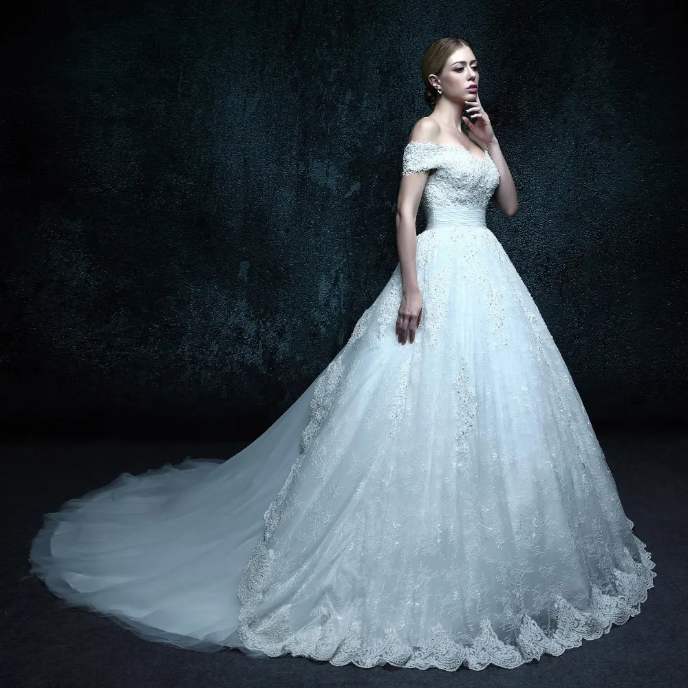 ZXB18 New Arrival Luxury Beadings Lace Wedding Dress 2015 Bridal Gowns Dreses Sweetheart Vestido De Noiva
ZXB18 New Arrival Luxury Beadings Lace Wedding Dress 2015 Bridal Gowns Dreses Sweetheart Vestido De Noiva