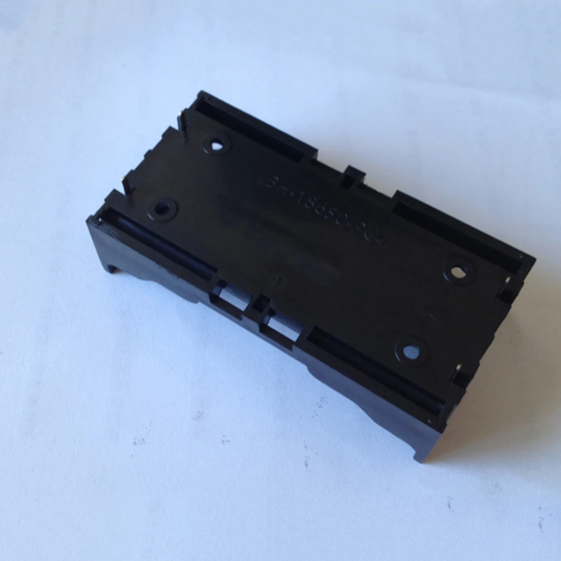 Pro Plastic DIY Lithium Battery Box Battery Holder with Pin Suitable for 2 x 18650 (3.7V-7.4V) Lithium Battery Wholesale
Pro Plastic DIY Lithium Battery Box Battery Holder with Pin Suitable for 2 x 18650 (3.7V-7.4V) Lithium Battery Wholesale
