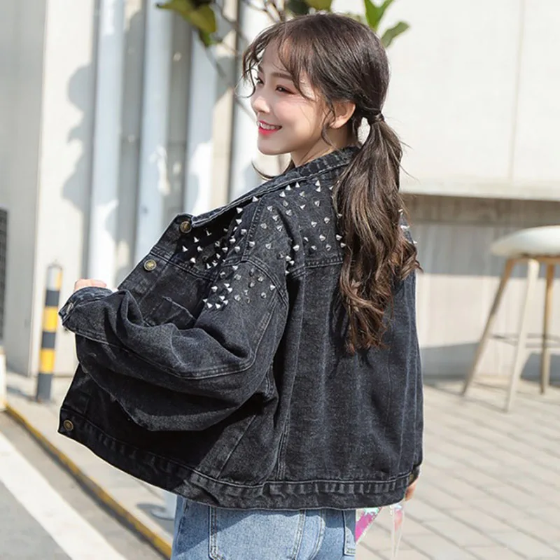 Plus Size Beaded Riveting Short Denim Jackets Loose Women Black Wash Long Sleeve Casual Jean Jacket Ladies Bomber Denim Coat
Plus Size Beaded Riveting Short Denim Jackets Loose Women Black Wash Long Sleeve Casual Jean Jacket Ladies Bomber Denim Coat