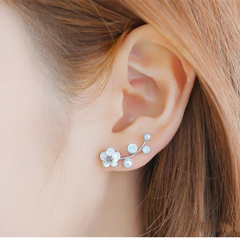 2018 New Fashion imitation Pearl Flower Design Stud Earrings Shell Brooch Earrings Silver Golden Color Elegant Earrings E0321
2018 New Fashion imitation Pearl Flower Design Stud Earrings Shell Brooch Earrings Silver Golden Color Elegant Earrings E0321