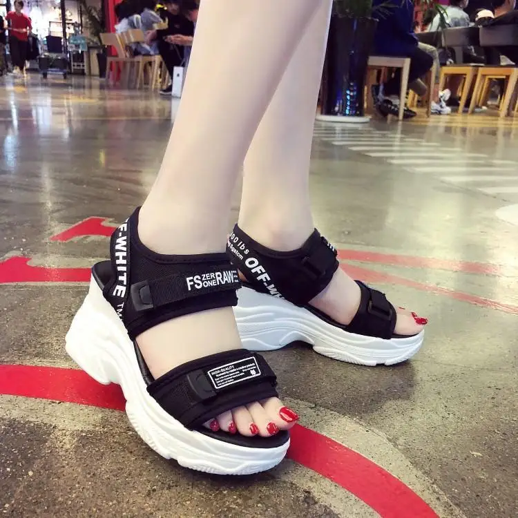 Black White Hoof Heels Platform Sandals Peep Toe Two Hook Loop Buckle Gladiators Back Strap Ladies Shoes Real Pics Sandalias
Black White Hoof Heels Platform Sandals Peep Toe Two Hook Loop Buckle Gladiators Back Strap Ladies Shoes Real Pics Sandalias