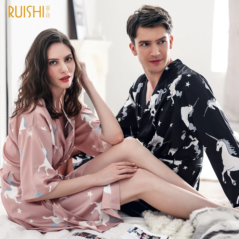 J&Q New Couple Matching Bathrobe Satin Couple Matching Homewear Robes Luxury Men And Women Kimono Yukata Classy Satin Belt Robe
J&Q New Couple Matching Bathrobe Satin Couple Matching Homewear Robes Luxury Men And Women Kimono Yukata Classy Satin Belt Robe