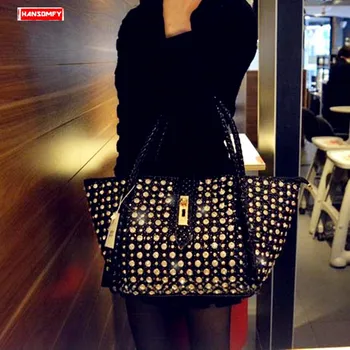 2020 Luxury Fashion Diamonds Women Handbag Female Lock Dumplings Shoulder Slung Bag Ladies Rhinestone Messenger Crossbody Bags
2020 Luxury Fashion Diamonds Women Handbag Female Lock Dumplings Shoulder Slung Bag Ladies Rhinestone Messenger Crossbody Bags