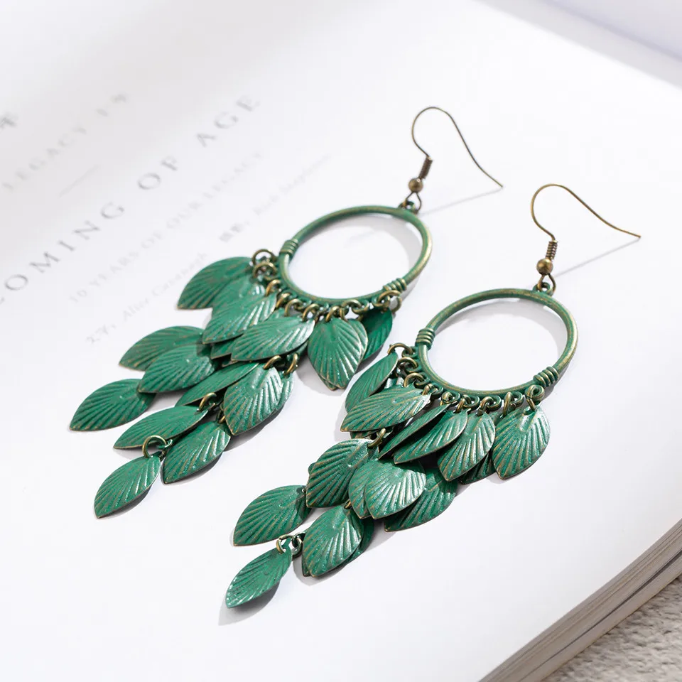 Simple Design Vintage Earrings Antique Green Color Leaf Leaves Shaped Earrings for Women Luxury Punk Metal Jewelry Wholesale
Simple Design Vintage Earrings Antique Green Color Leaf Leaves Shaped Earrings for Women Luxury Punk Metal Jewelry Wholesale