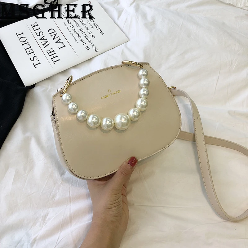 MSGHER Saddle Bags Women Fashion Pearl Small Shoulder Bags Female Casual Chain Bags Quality PU Messager Bags
MSGHER Saddle Bags Women Fashion Pearl Small Shoulder Bags Female Casual Chain Bags Quality PU Messager Bags