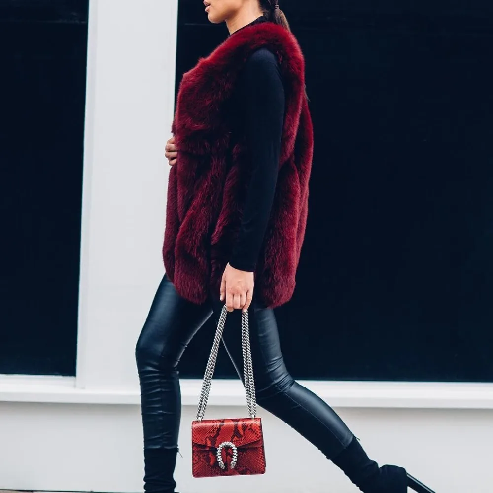 Latest design French Streetwear Fashion real fox fur vest , gorgeous fabulous Tree root Style natural fox fur vests
Latest design French Streetwear Fashion real fox fur vest , gorgeous fabulous Tree root Style natural fox fur vests