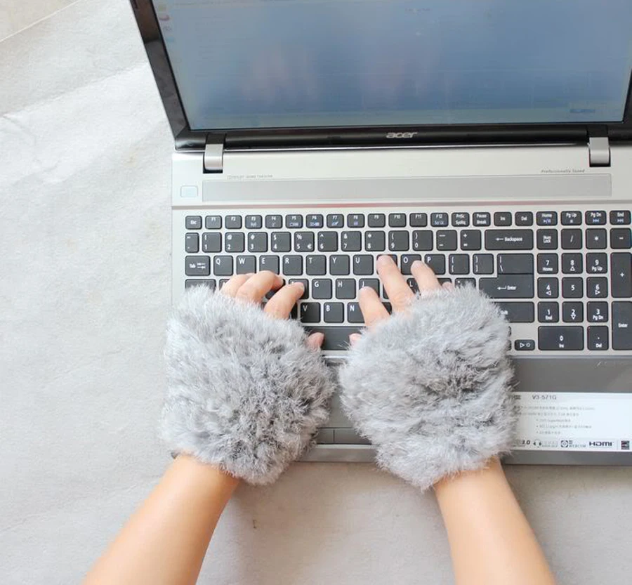Winter Soft hand knitting rabbit fur Fingerless Half Cuff Gloves elastic 3 color
Winter Soft hand knitting rabbit fur Fingerless Half Cuff Gloves elastic 3 color