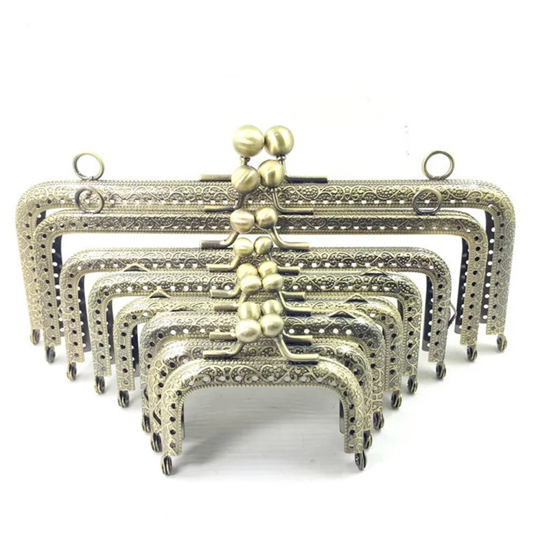 10Pcs Bronze Tone Embossed Flower Square Metal Frame Kiss Clasps Lock Purse Bag Handbag Part Findings
10Pcs Bronze Tone Embossed Flower Square Metal Frame Kiss Clasps Lock Purse Bag Handbag Part Findings