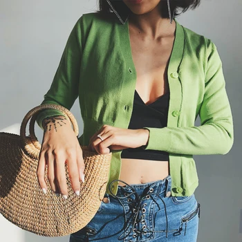 2020 Women V-neck Knit Cardigans With Ruffles Trims Knitted Crop Sweaters Cardigans With Buttons Deep Crop Knit Jumpers 3 Colors
2020 Women V-neck Knit Cardigans With Ruffles Trims Knitted Crop Sweaters Cardigans With Buttons Deep Crop Knit Jumpers 3 Colors