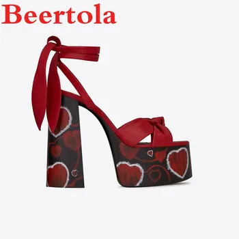 Summer Sandals Women Microfiber Suede Print Flowers Runway Pumps Women Mutil Colors Rome Style Wedding Party Chaussures Femme
Summer Sandals Women Microfiber Suede Print Flowers Runway Pumps Women Mutil Colors Rome Style Wedding Party Chaussures Femme