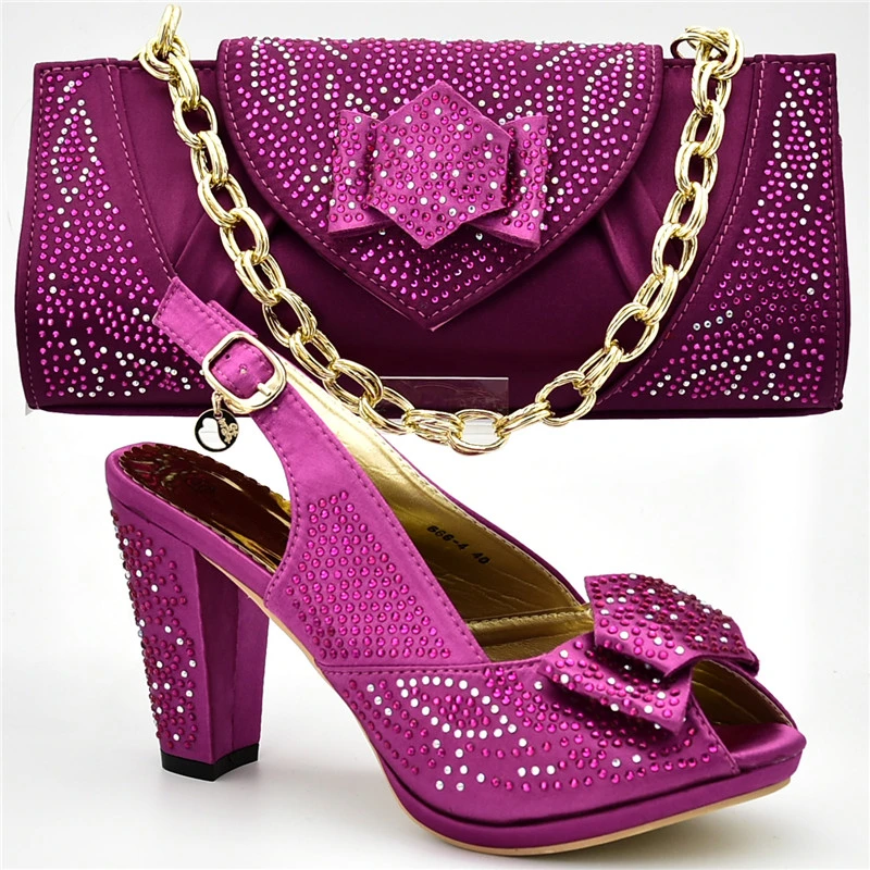 New Fashion Nigerian Party Shoe and Bag Sets Decorated with Rhinestone Italian Shoes with Matching Bags Wedding Shoes Bag
New Fashion Nigerian Party Shoe and Bag Sets Decorated with Rhinestone Italian Shoes with Matching Bags Wedding Shoes Bag