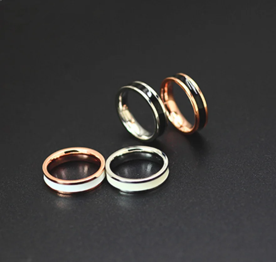 New fashion silver and rose gold rings Titanium steel couple rings Epoxy enamel opening ring of men and women for life Love
New fashion silver and rose gold rings Titanium steel couple rings Epoxy enamel opening ring of men and women for life Love