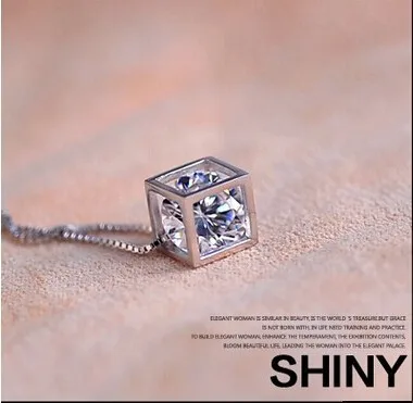 Wholesale new female 925 rubik's cube shaped pendant necklace, love fashion romance
Wholesale new female 925 rubik's cube shaped pendant necklace, love fashion romance