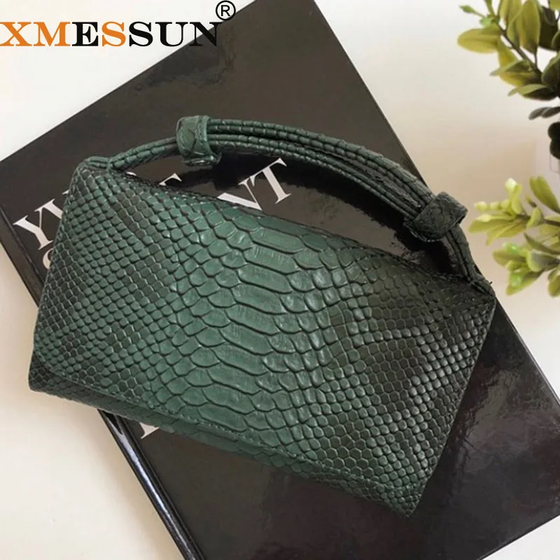 Genuine Leather Bags Women Real Cowhide Leather Day Clutch Lady Shoulder Cross body Bags Serpentine Patterns Chain Clutch Women
Genuine Leather Bags Women Real Cowhide Leather Day Clutch Lady Shoulder Cross body Bags Serpentine Patterns Chain Clutch Women