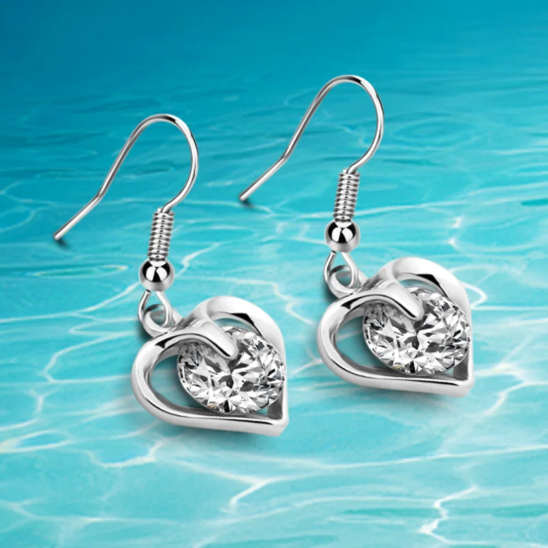 New goods on shelves!925 pure silver earrings women's jewelry, sparkling zircon heart-shaped earrings.Love gift
New goods on shelves!925 pure silver earrings women's jewelry, sparkling zircon heart-shaped earrings.Love gift