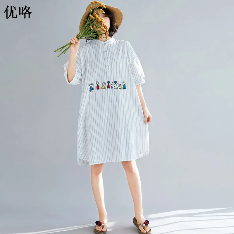 Plus Size Women Korean Cartoon Embroidery Midi Dress Kawaii Casual Loose Striped Beach Dress Femme Big Size A Linen Dresses 2019
Plus Size Women Korean Cartoon Embroidery Midi Dress Kawaii Casual Loose Striped Beach Dress Femme Big Size A Linen Dresses 2019