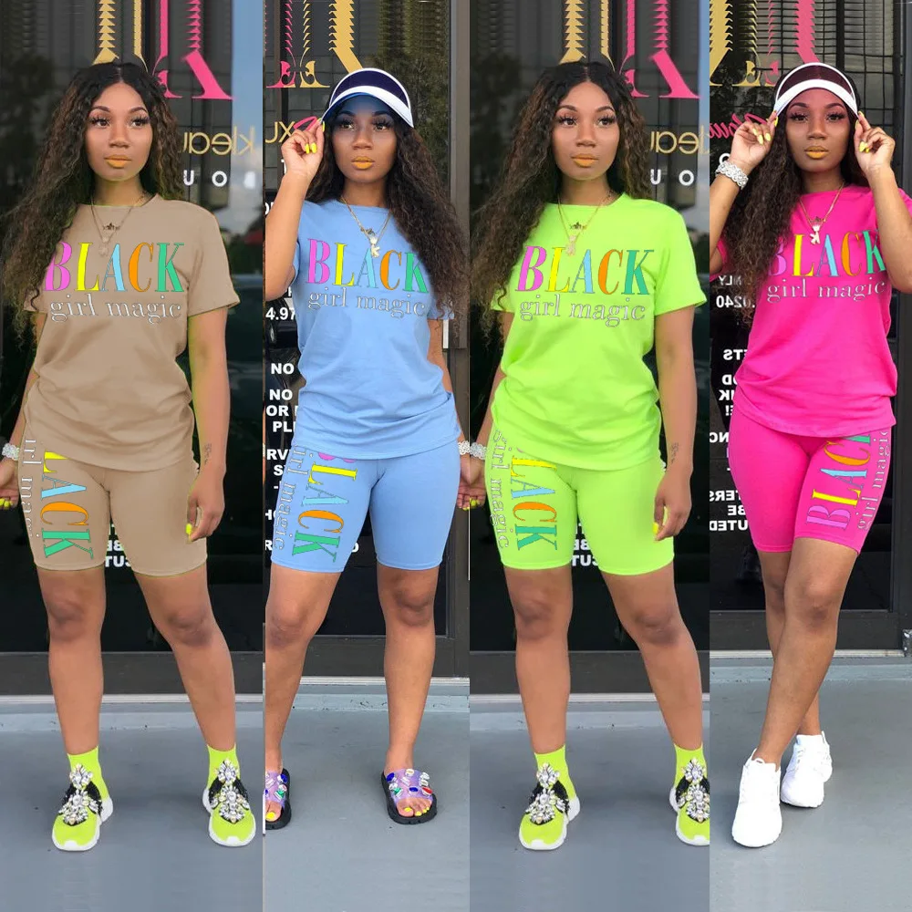 Outdoor Sports Women's O-neck Short-sleeved T-shirt Multi-color Letter Printing Knee-length Pants Two-piece Outfit Tracksuit
Outdoor Sports Women's O-neck Short-sleeved T-shirt Multi-color Letter Printing Knee-length Pants Two-piece Outfit Tracksuit