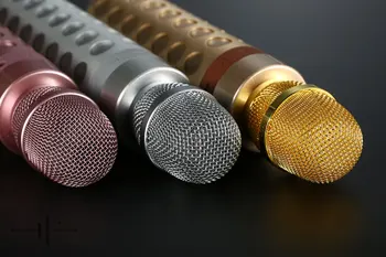 Multifunctional portable karaoke and speaker 2 in 1 microphone and speaker devices karaoke microphone
Multifunctional portable karaoke and speaker 2 in 1 microphone and speaker devices karaoke microphone