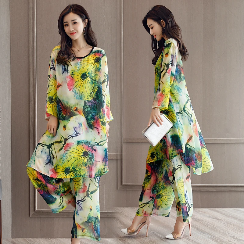 Temperament Lady Style 2019 Spring Summer Retro Art Printed Three Quarter Sleeve Shirt Ankle-Length Wide Leg Pants Casual Suit
Temperament Lady Style 2019 Spring Summer Retro Art Printed Three Quarter Sleeve Shirt Ankle-Length Wide Leg Pants Casual Suit