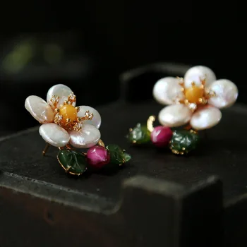 Italian design manual 2018 new baroque pearls natural beeswax earpins earrings wholesale flowers earring
Italian design manual 2018 new baroque pearls natural beeswax earpins earrings wholesale flowers earring