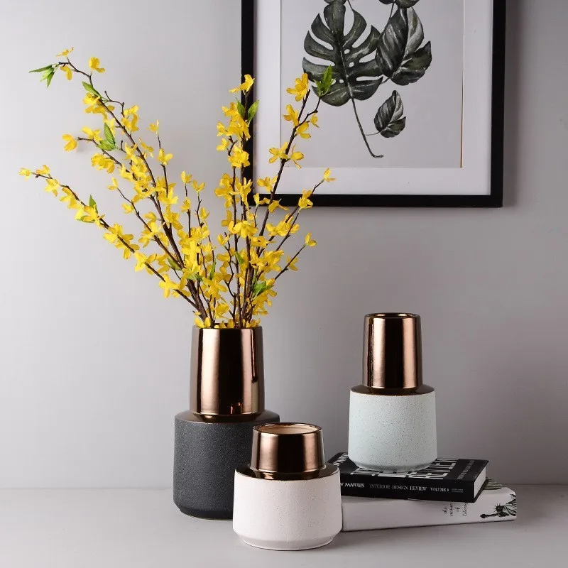 Nordic Modern Matte Gold Ceramic Vase Artificial Dried Flowers Plant Ceramic Flower Pot Tabletop Vase Living Room Decor Ornament
Nordic Modern Matte Gold Ceramic Vase Artificial Dried Flowers Plant Ceramic Flower Pot Tabletop Vase Living Room Decor Ornament