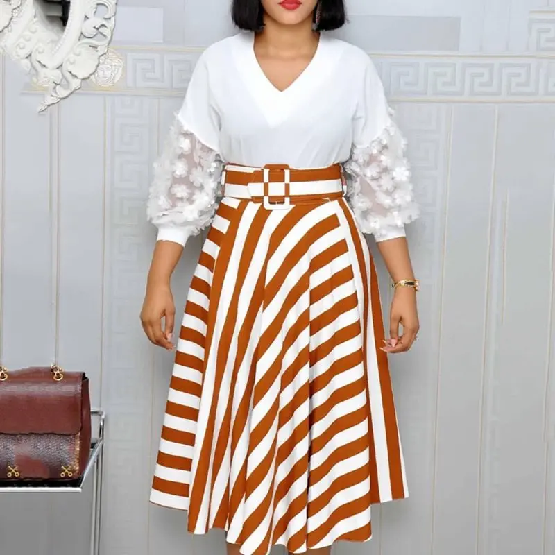 Plus size dress ladies seven points sleeves V-neck lace stitching stripes Micro-Elastic commuter belt summer dress 2019
Plus size dress ladies seven points sleeves V-neck lace stitching stripes Micro-Elastic commuter belt summer dress 2019