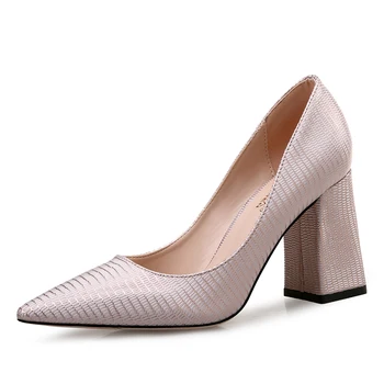 Women's shoes pumps High heeled thick with spring 2019 new joker version of naked light fresh young girl soft leather shoes
Women's shoes pumps High heeled thick with spring 2019 new joker version of naked light fresh young girl soft leather shoes