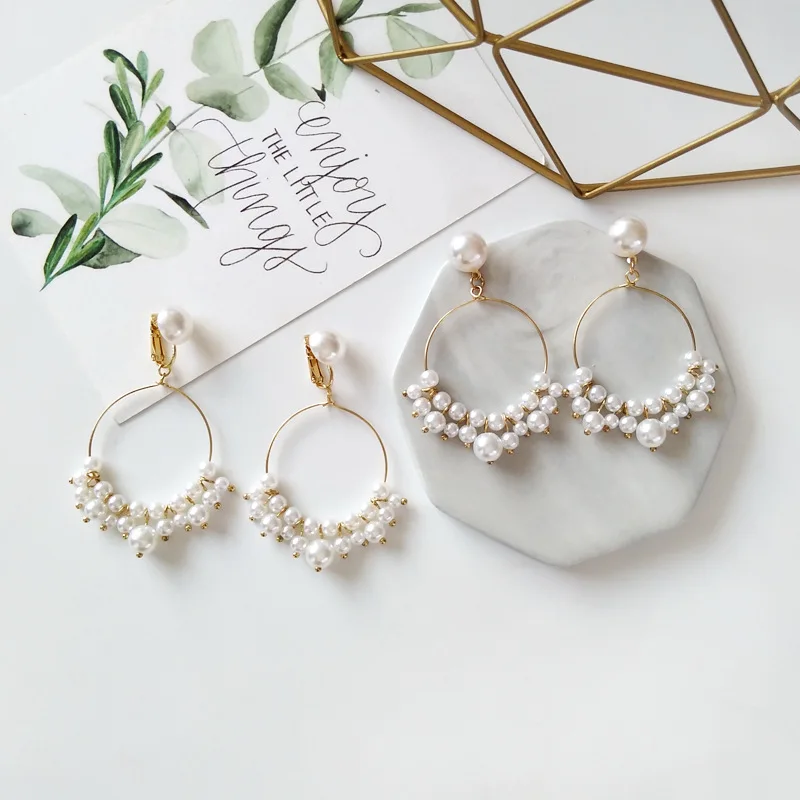 Metal Alloy Line Thread Round Pearl Clip on Earring Without Piercing Romantic Imitated Pearl No Hole Clips Earrings For Women
Metal Alloy Line Thread Round Pearl Clip on Earring Without Piercing Romantic Imitated Pearl No Hole Clips Earrings For Women