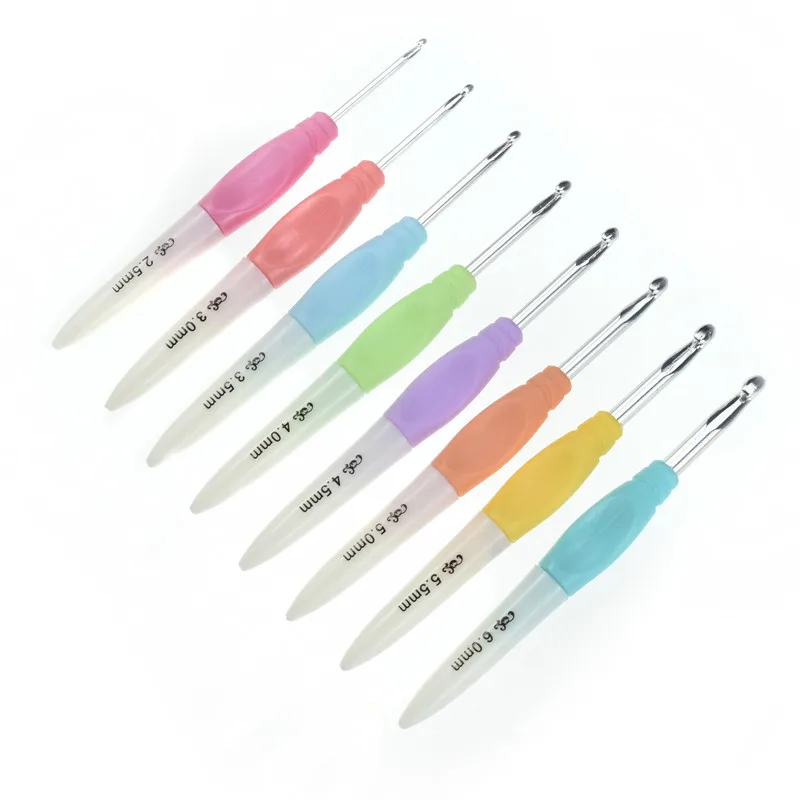 KOKNIT 8pcsset Crochet Hooks 2.5mm-6.0mm Plastic Handle Aluminum Crochet Needles Yarn Weave Knitting Hook Needles Set For Mom (1)