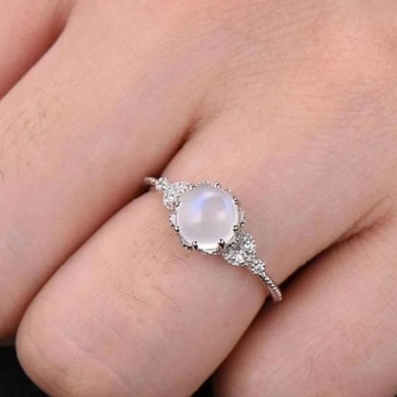 1Pcs New Fashion Colorful Opal Ring Women Quality Alloy Ring Round White Cat'S Eye Stone Wedding Ring Femme
1Pcs New Fashion Colorful Opal Ring Women Quality Alloy Ring Round White Cat'S Eye Stone Wedding Ring Femme