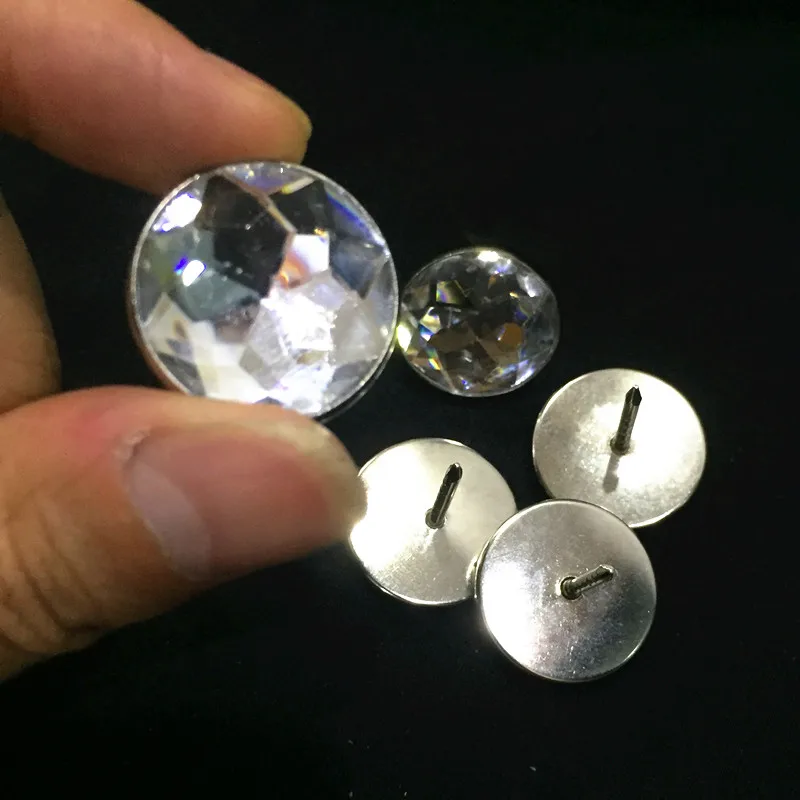 50pcs/lot 22mm Acrylic Rhineston Crystal Buttons Upholstery Nail Stud Sofa Bed Headboard Decor Furniture Nails Free Shipping
50pcs/lot 22mm Acrylic Rhineston Crystal Buttons Upholstery Nail Stud Sofa Bed Headboard Decor Furniture Nails Free Shipping