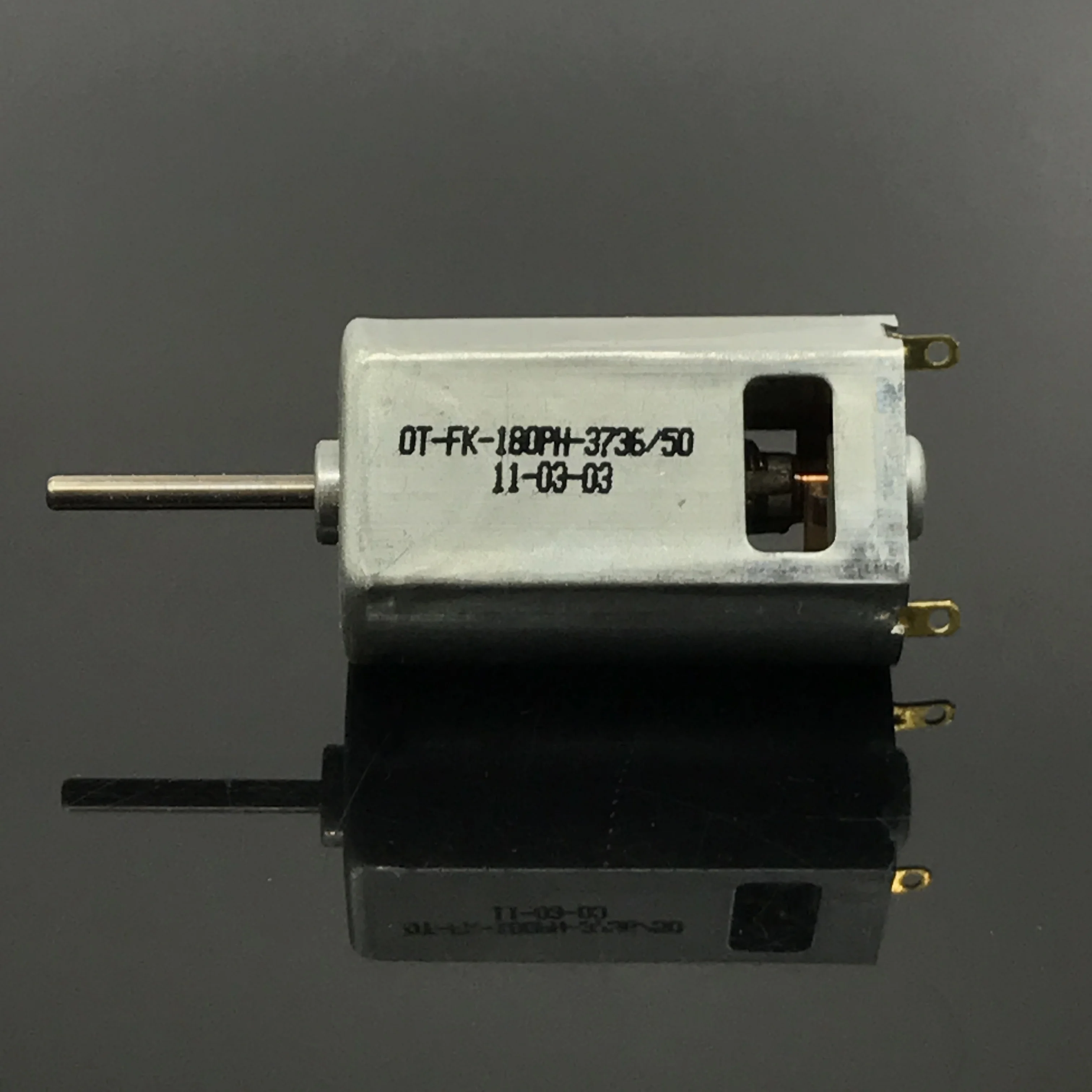 FK-180PH-3736 DC 6V 26800RPM High Speed Strong Magnetic Carbon Brush Micro 180 HM Motor with Cooling Hole DIY RC Model Aircraft
FK-180PH-3736 DC 6V 26800RPM High Speed Strong Magnetic Carbon Brush Micro 180 HM Motor with Cooling Hole DIY RC Model Aircraft