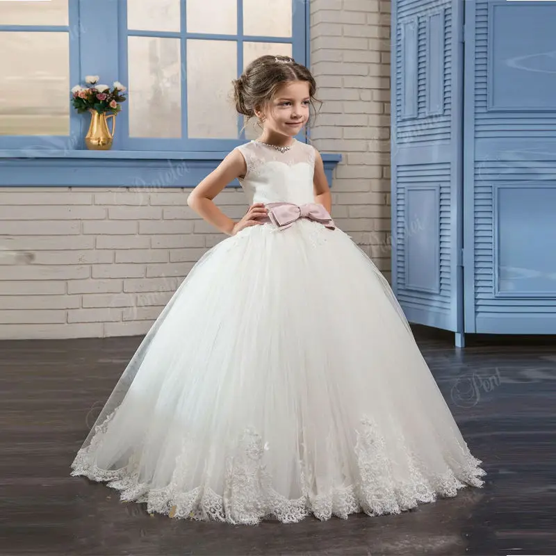 First Communion Dress Lace Appliques With Pink Bow Lace Up Flower Girl Dress for Wedding Floor Length Custom Made Vestios Longo
First Communion Dress Lace Appliques With Pink Bow Lace Up Flower Girl Dress for Wedding Floor Length Custom Made Vestios Longo