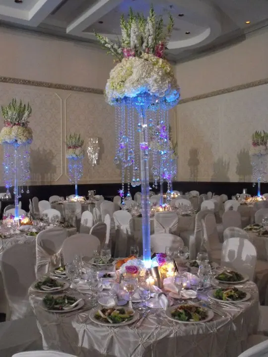 Wedding Occasion and Party Decoration Event & Party Item Type crystal flower stand
Wedding Occasion and Party Decoration Event & Party Item Type crystal flower stand