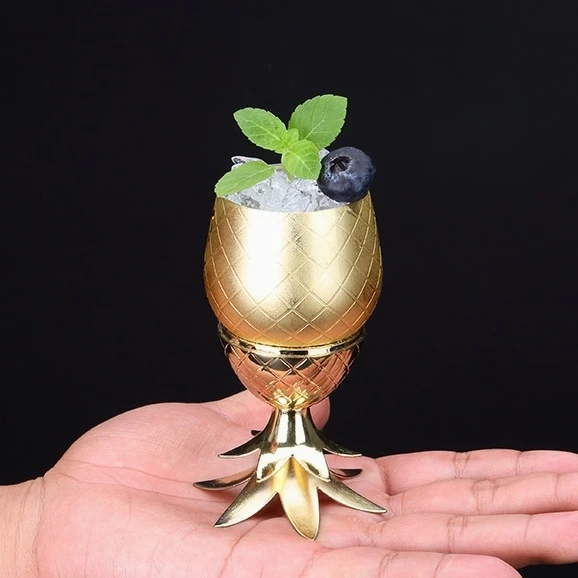 80ML Creative Stainless Steel Pineapple Model Cocktail Cup Detachable Alloy Mini Spirit Wine Serving Glass Bartender Drinkware
80ML Creative Stainless Steel Pineapple Model Cocktail Cup Detachable Alloy Mini Spirit Wine Serving Glass Bartender Drinkware