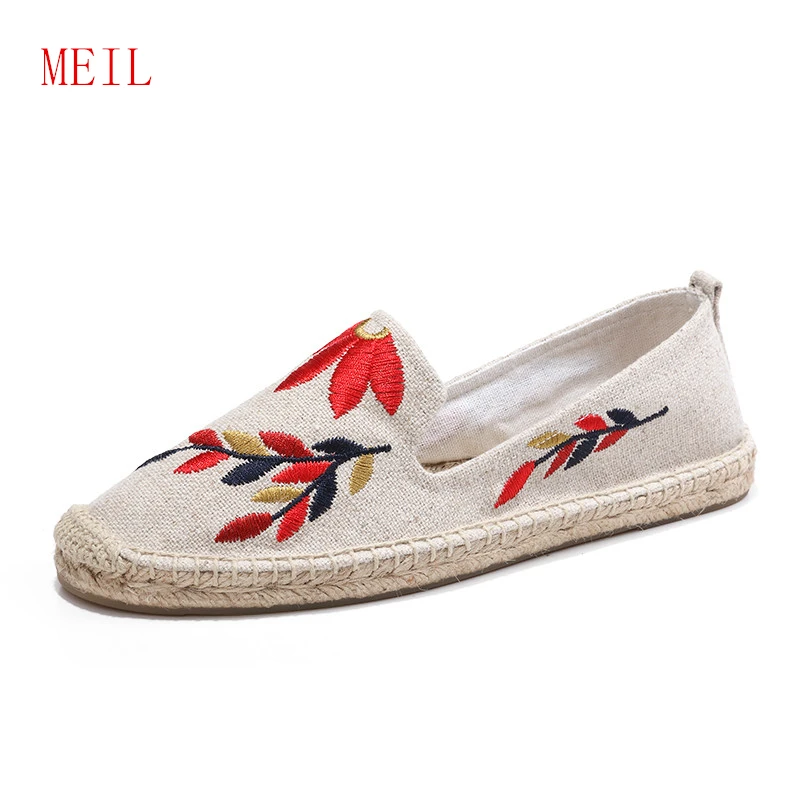 Spring 2019 Platform Loafer Leaves and Flowers Embroidery Fisherman's Shoes Women Flats Straw Knitting Linen Rope Flat Shoes
Spring 2019 Platform Loafer Leaves and Flowers Embroidery Fisherman's Shoes Women Flats Straw Knitting Linen Rope Flat Shoes