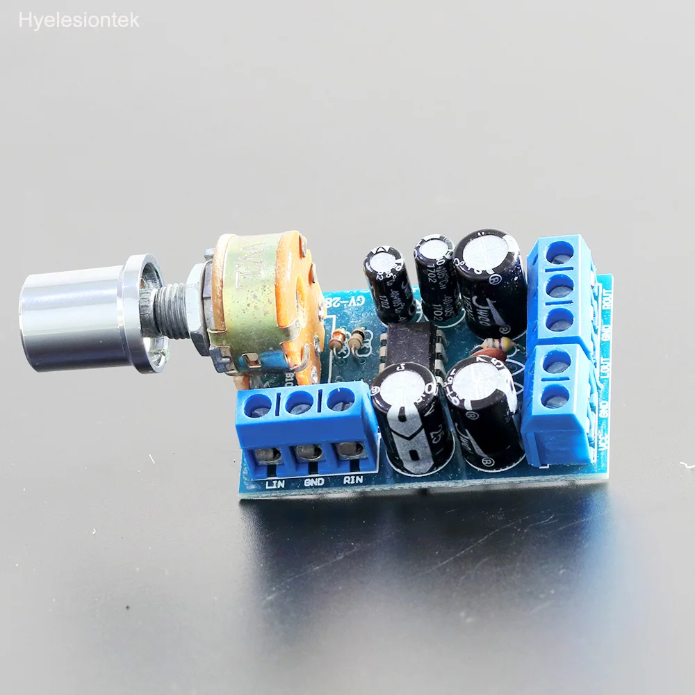 Audio Amplifier TDA2822M Amplificador 2.0 Audio Amp Channels Stereo Board DC 1.8-12V 3.5mm Kit Power Supply Module Electronics
Audio Amplifier TDA2822M Amplificador 2.0 Audio Amp Channels Stereo Board DC 1.8-12V 3.5mm Kit Power Supply Module Electronics