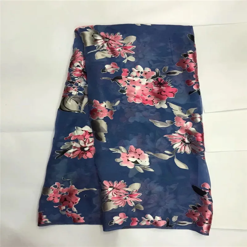Imitated silk fabric African fabric wholesale high quality 2018 soft silk fabric for dress African print fabrics 5 yards !LXE106
Imitated silk fabric African fabric wholesale high quality 2018 soft silk fabric for dress African print fabrics 5 yards !LXE106