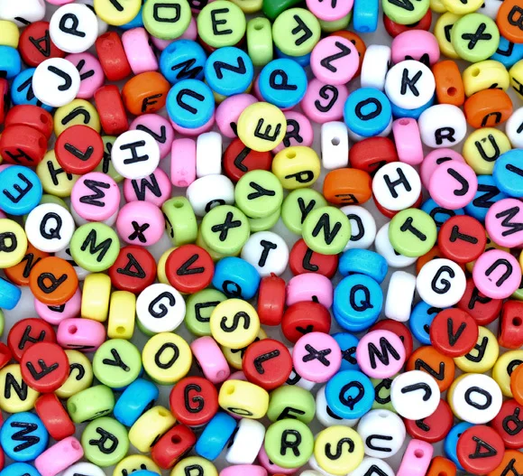 

Free Shipping 500pcs Random Mixed Multicolor Flat Round Alphabet /Letter "A-Z" Acrylic Spacer Beads 7x3.5mm jewelry findings