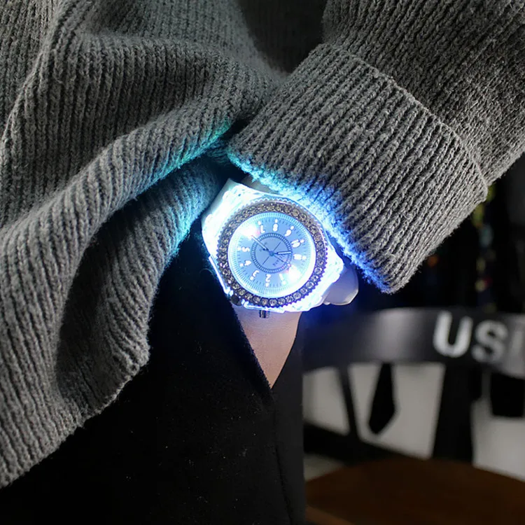 Quartz Women Watch Brand Luminous LED Wristwatch Fluorescent Personality Fashion Male Female Fashion Lovers Watch 11
Quartz Women Watch Brand Luminous LED Wristwatch Fluorescent Personality Fashion Male Female Fashion Lovers Watch 11