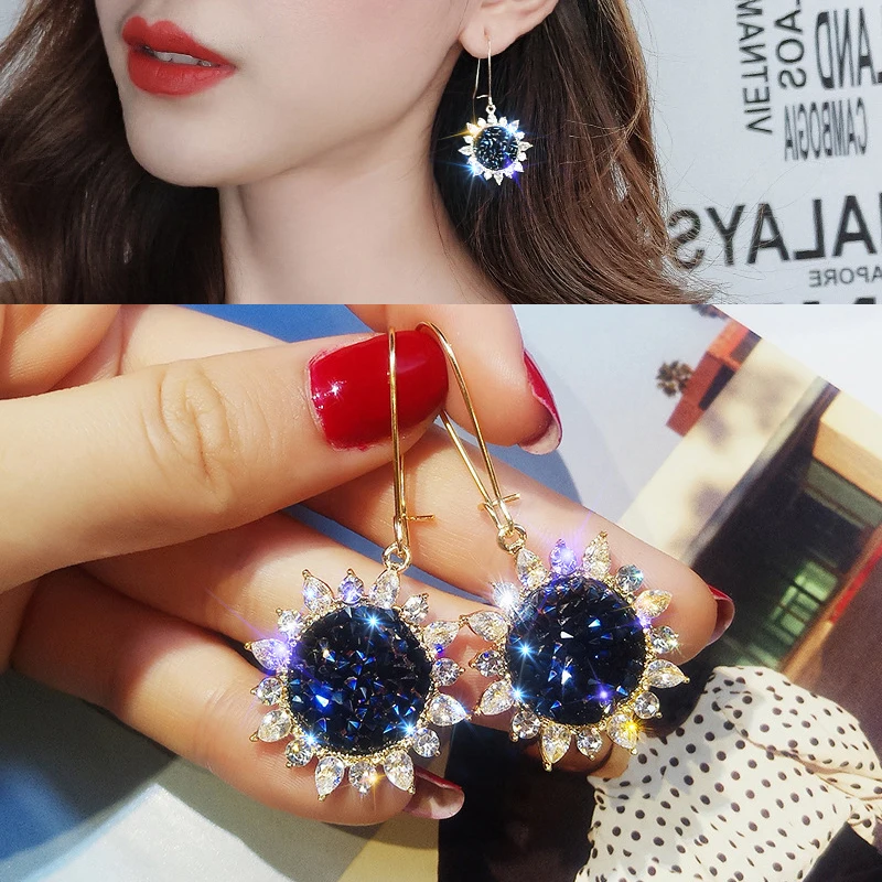 New fashion Earrings for Women Elegant Flower Crystal Earrings Round Gold Earrings wedding party Earrings Female
New fashion Earrings for Women Elegant Flower Crystal Earrings Round Gold Earrings wedding party Earrings Female
