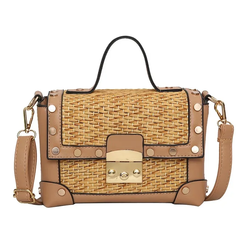 2017 New Rivet Decoration Straw Bag Women PU Handle Bags Locomotive Style Summer Beach Fashion Handbag Knitting Totes Luxury
2017 New Rivet Decoration Straw Bag Women PU Handle Bags Locomotive Style Summer Beach Fashion Handbag Knitting Totes Luxury