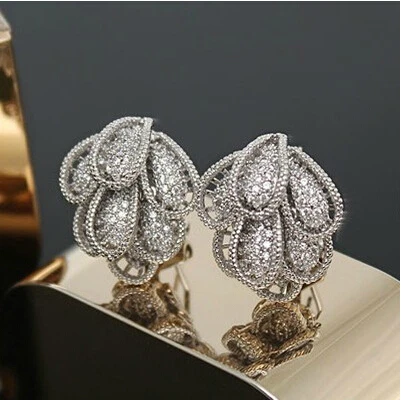 A306A Fashion Luxury korean style Pteris shaped big stud earrings AAA cubic zirconia E26251
A306A Fashion Luxury korean style Pteris shaped big stud earrings AAA cubic zirconia E26251