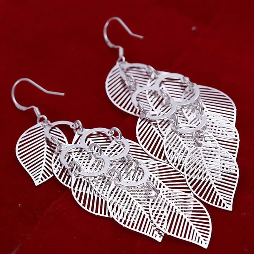 promotions Special offer wholesale Beautiful Leaf silver color earrings high quality fashion classic jewelry antiallergic
promotions Special offer wholesale Beautiful Leaf silver color earrings high quality fashion classic jewelry antiallergic