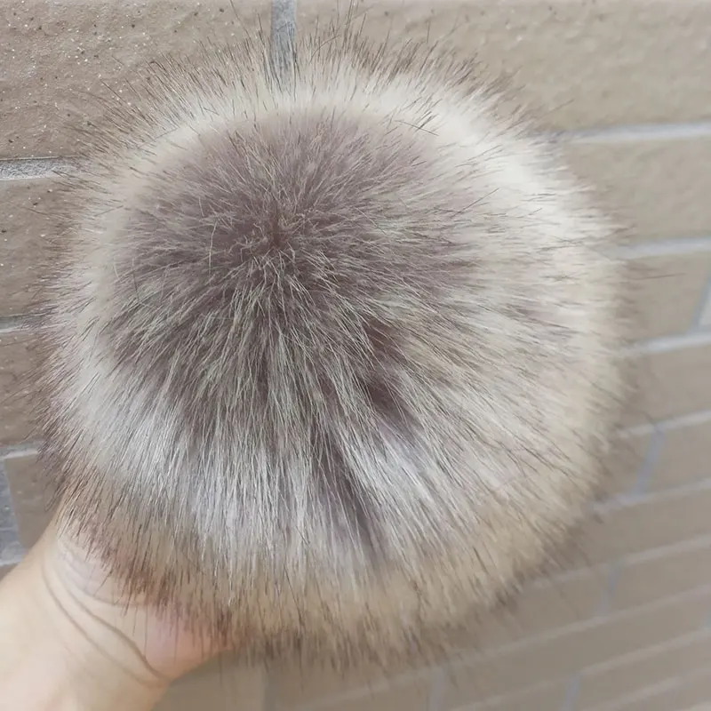 1PC Fluffy Faux Fox fur 12CM Pompoms with Press Stud/Button or Elastic Loop for Beanie knitting Hat Women Bag DIY Accessorsories
1PC Fluffy Faux Fox fur 12CM Pompoms with Press Stud/Button or Elastic Loop for Beanie knitting Hat Women Bag DIY Accessorsories